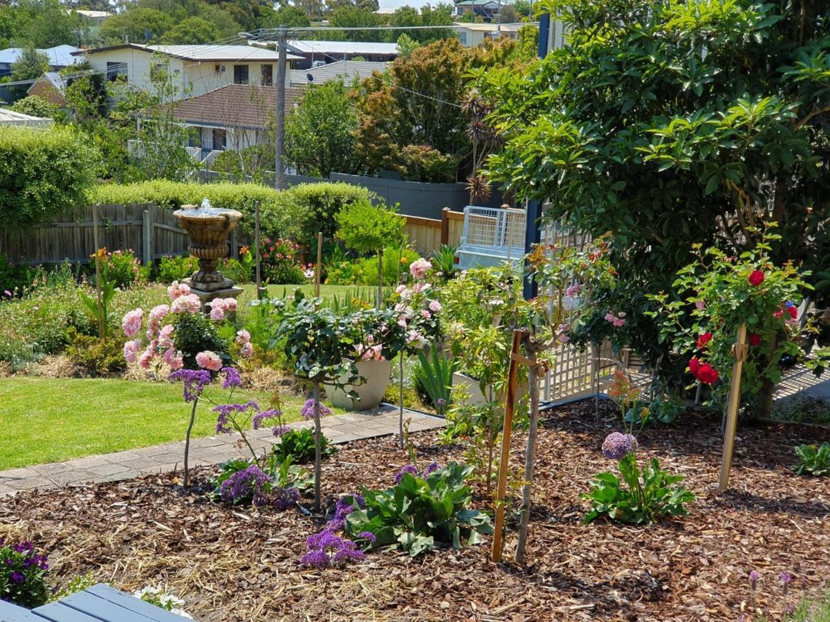 Abalone Guest Accommodation Lakes Entrance Bagian luar foto