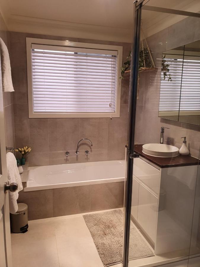 Abalone Guest Accommodation Lakes Entrance Bagian luar foto