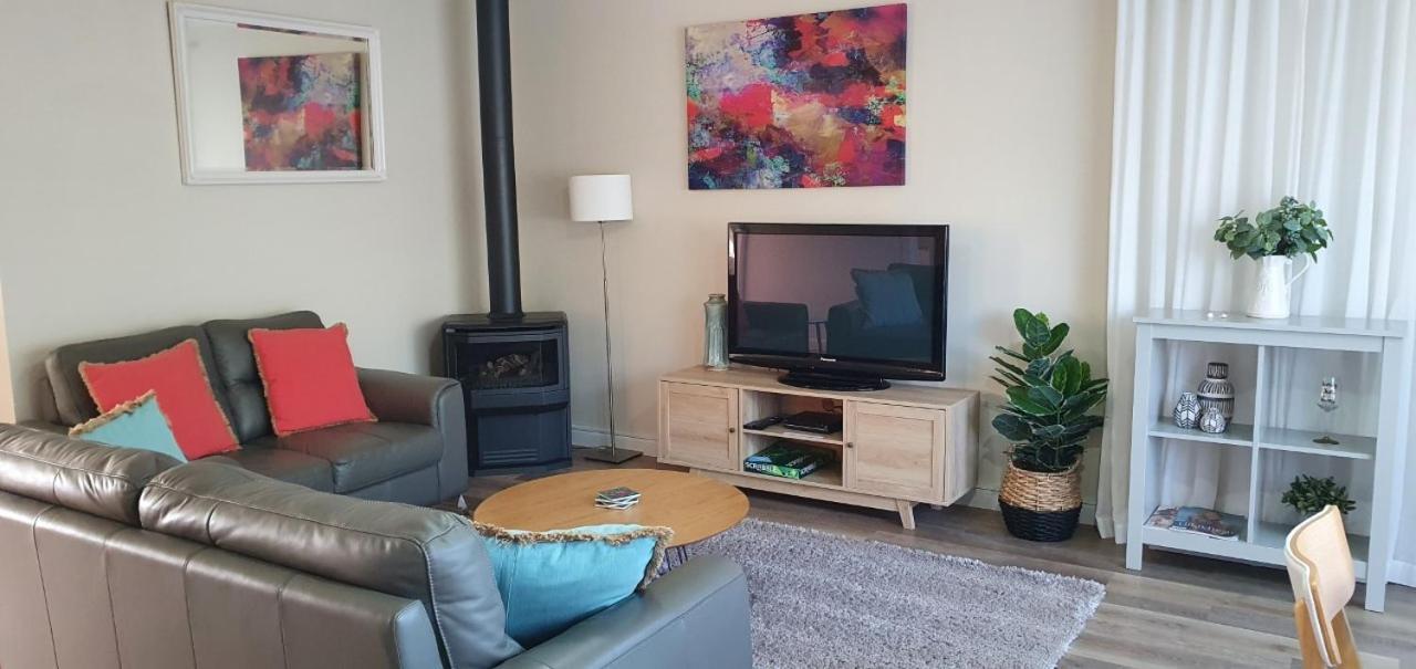 Abalone Guest Accommodation Lakes Entrance Bagian luar foto